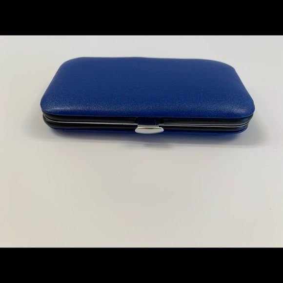 Travel Groom Set- Navy Blue Faux Leather Shell Case - NWT - Picture 5 of 8